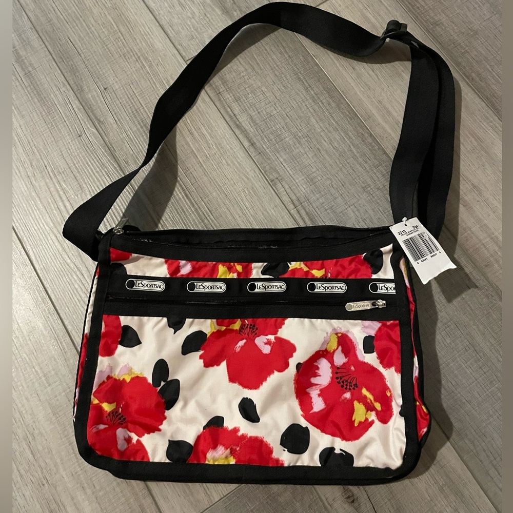 NWT Deluxe Everyday Bag in Garden Poppy LeSportSac